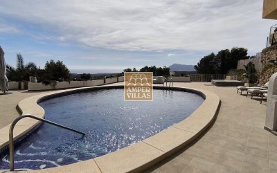 Fantastic villa with panoramic sea views.